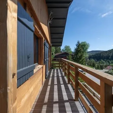 Chalet Remarquable De Montagne Au Calme Et Vue Sur Tremplin