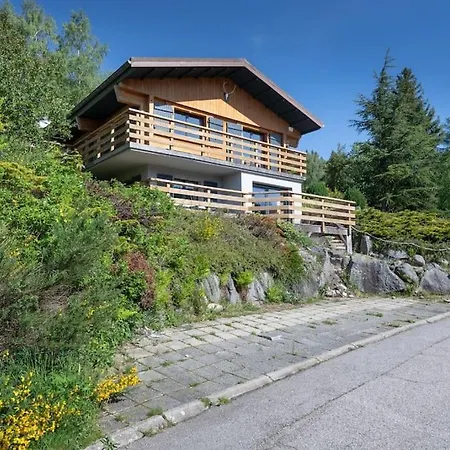 Remarquable De Montagne Au Calme Et Vue Sur Tremplin Chalet